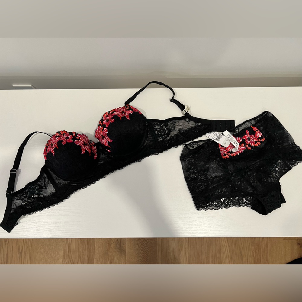 Intimissimi Lingerie- Europe
